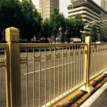 云南大理 公路安全衛(wèi)士——金屬京式護(hù)欄的應(yīng)用與價(jià)值